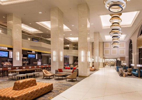 Hilton Minneapolis - image 13