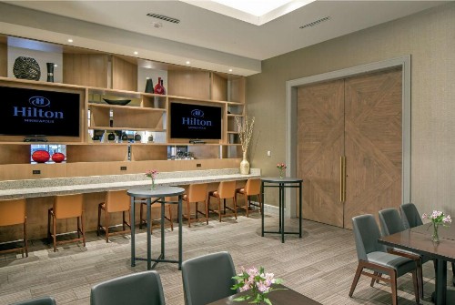 Hilton Minneapolis - image 7