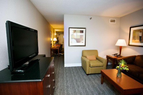 DoubleTree by Hilton Minneapolis Park Place - image 23