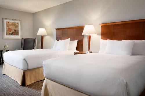 DoubleTree by Hilton Minneapolis Park Place - image 42