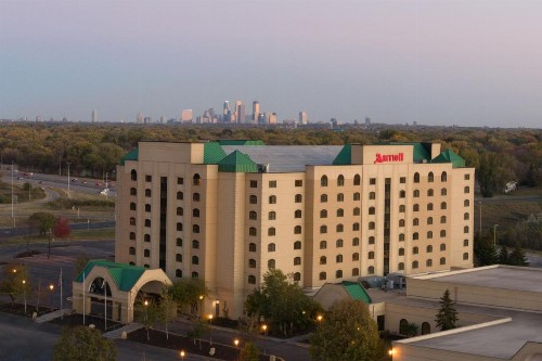 Minneapolis Marriott Northwest - image 1