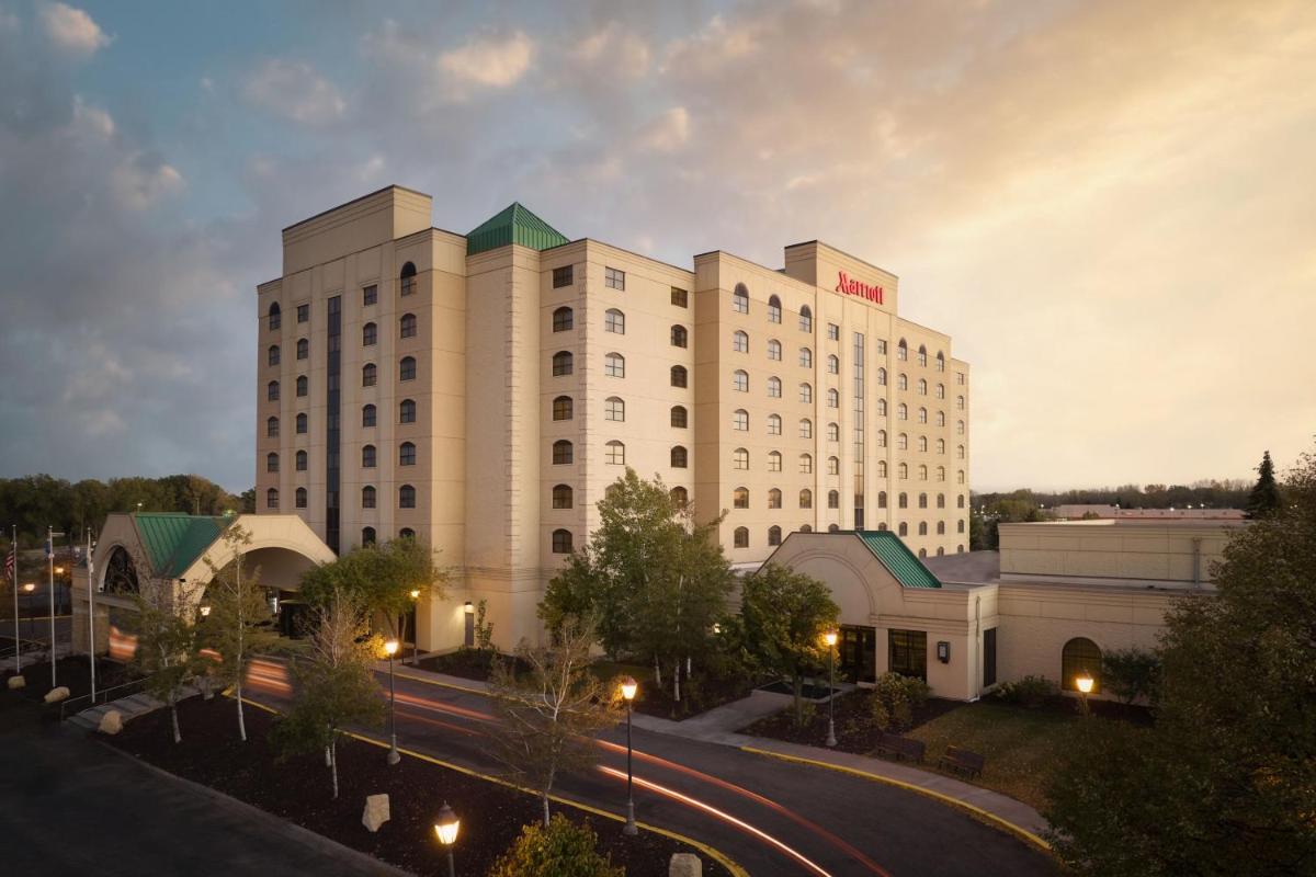 Minneapolis Marriott Northwest - image 2