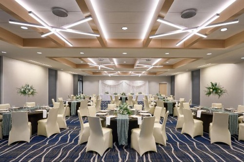 Delta Hotels by Marriott Minneapolis Northeast - image 17