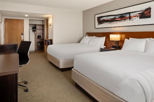 Delta Hotels by Marriott Minneapolis Northeast - image 25