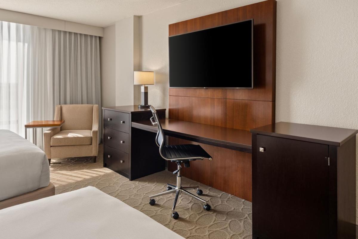 Delta Hotels by Marriott Minneapolis Northeast - image 7