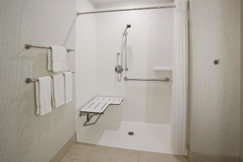 Holiday Inn Express Hotel & Suites Minneapolis-Golden Valley an IHG Hotel - image 11