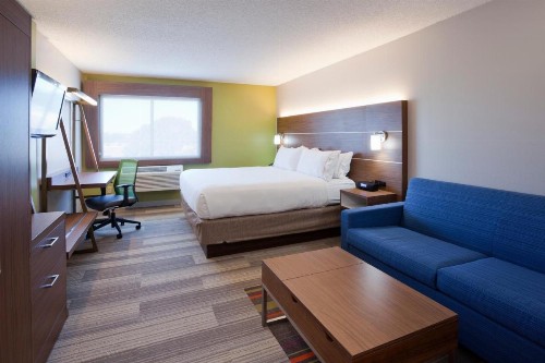 Holiday Inn Express Hotel & Suites Minneapolis-Golden Valley an IHG Hotel - image 33