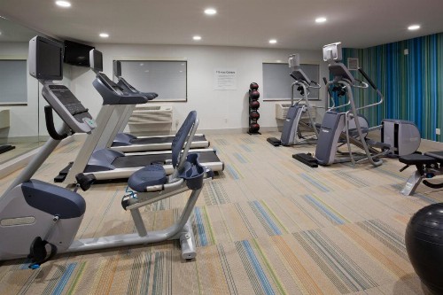 Holiday Inn Express Hotel & Suites Minneapolis-Golden Valley an IHG Hotel - image 37