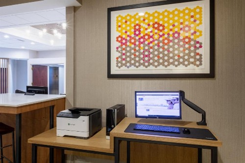 Holiday Inn Express Hotel & Suites Minneapolis-Downtown Convention Center an IHG Hotel - image 13