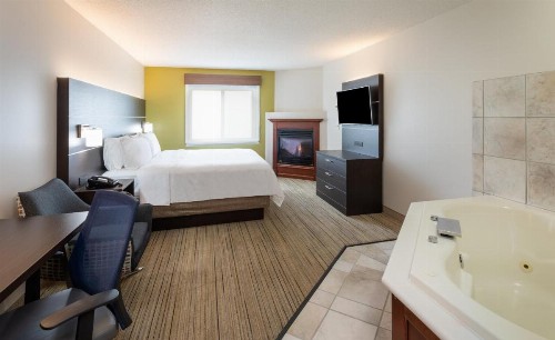 Holiday Inn Express Hotel & Suites Minneapolis-Downtown Convention Center an IHG Hotel - image 20