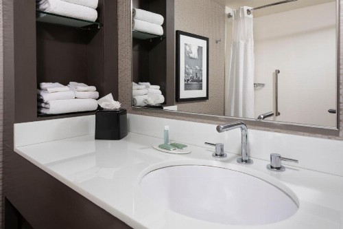 Courtyard by Marriott Minneapolis Downtown - image 15