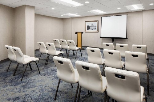 Courtyard by Marriott Minneapolis Downtown - image 9