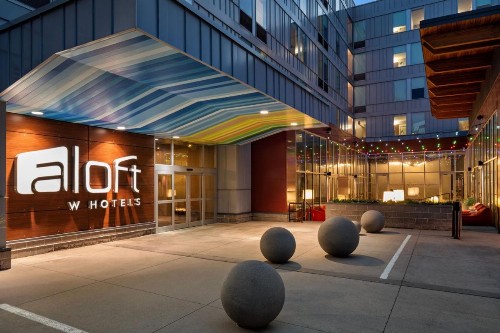 aloft Minneapolis - image 10