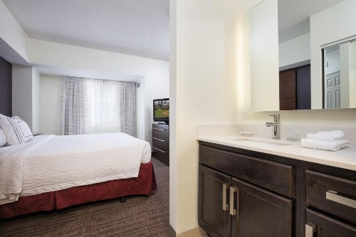 Residence Inn Minneapolis Downtown/City Center - image 7