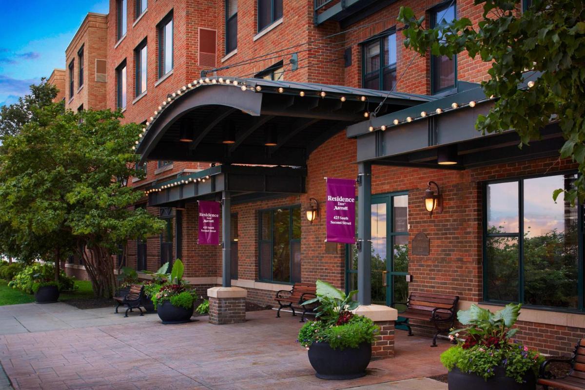 Residence Inn Minneapolis Downtown at The Depot - main image