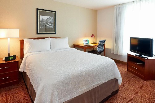 TownePlace Suites by Marriott Minneapolis Downtown/North Loop - image 14