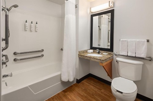 TownePlace Suites by Marriott Minneapolis Downtown/North Loop - image 17