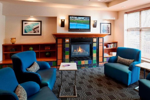 TownePlace Suites by Marriott Minneapolis Downtown/North Loop - image 4