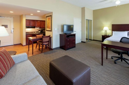 Homewood Suites by Hilton Minneapolis - Saint Louis Park at West End - image 10