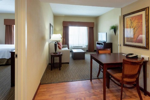 Homewood Suites by Hilton Minneapolis - Saint Louis Park at West End - image 3