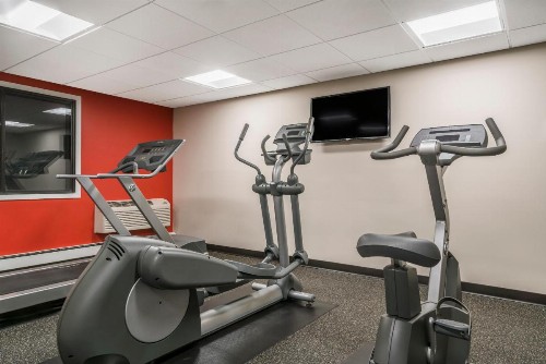 Ramada by Wyndham Minneapolis Golden Valley - image 43