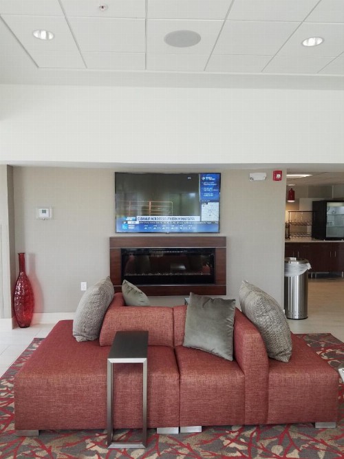 Ramada by Wyndham Minneapolis Golden Valley - image 47