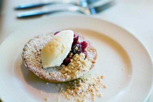 Nicollet Island Inn - image 35