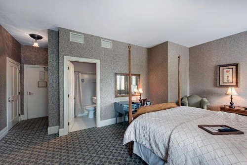 Nicollet Island Inn - image 36