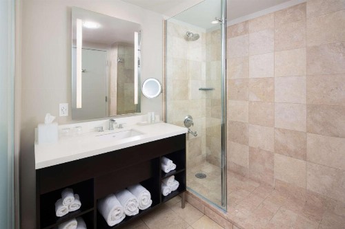 Loews Minneapolis Hotel - image 28