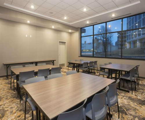 Hampton Inn and Suites Minneapolis University Area MN - image 25