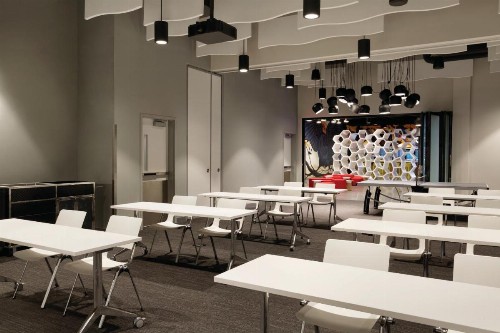 Radisson Red Minneapolis Downtown - image 41