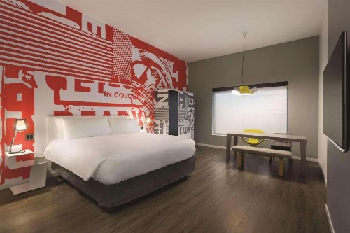 Radisson Red Minneapolis Downtown - image 5