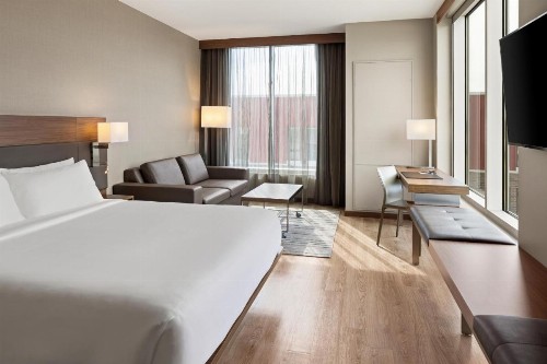 AC Hotel by Marriott Minneapolis West End - image 24