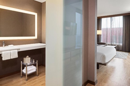 AC Hotel by Marriott Minneapolis West End - image 41