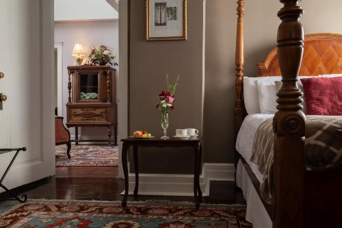 300 Clifton - image 28
