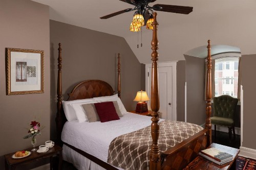 300 Clifton - image 42