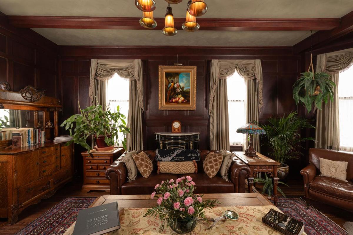 300 Clifton - image 5