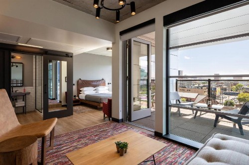 Moxy Minneapolis Downtown - image 20