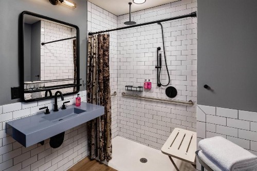 Moxy Minneapolis Downtown - image 8