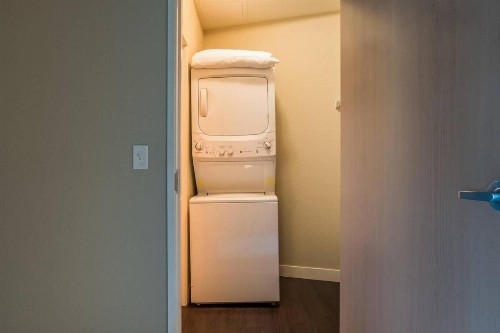 Frontdesk Minneapolis Grand Apts Downtown - image 6