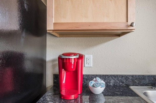 Frontdesk Minneapolis Grand Apts Downtown - image 7