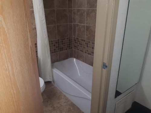 Vegas Minot Hotel - image 2