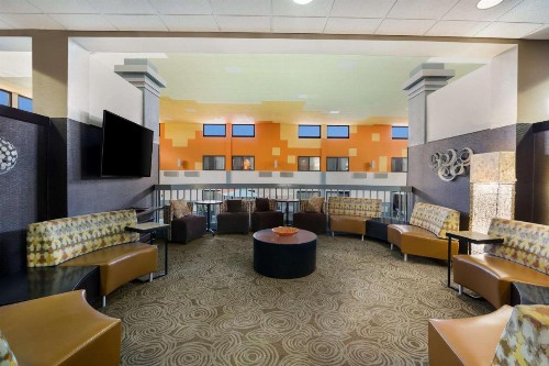 Kelly Inn Minot - image 24