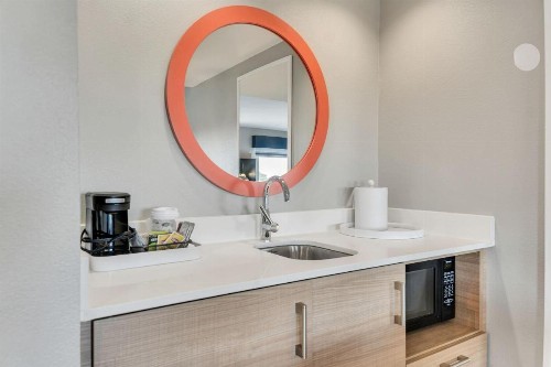 Hampton Inn & Suites Destin Sandestin Area - image 13