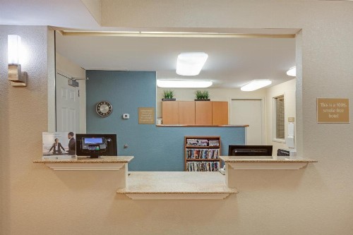 Candlewood Suites Destin-Sandestin Area an IHG Hotel - image 15