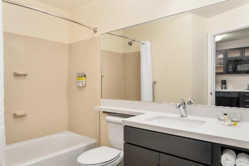Candlewood Suites Destin-Sandestin Area an IHG Hotel - image 4