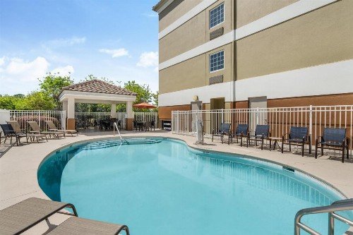 Candlewood Suites Destin-Sandestin Area an IHG Hotel - image 6