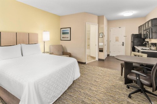 Candlewood Suites Destin-Sandestin Area an IHG Hotel - image 7