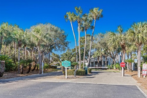 Emerald Shores - image 8