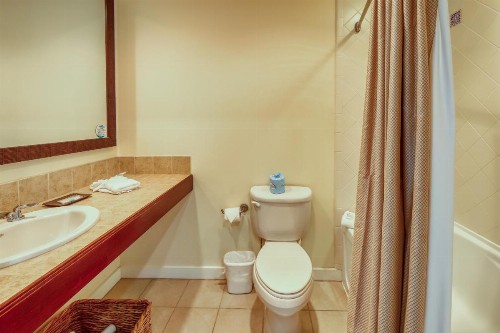 Luau Condos - image 9